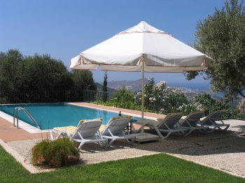 Private-pool_1351547391 Private-pool_1351547391